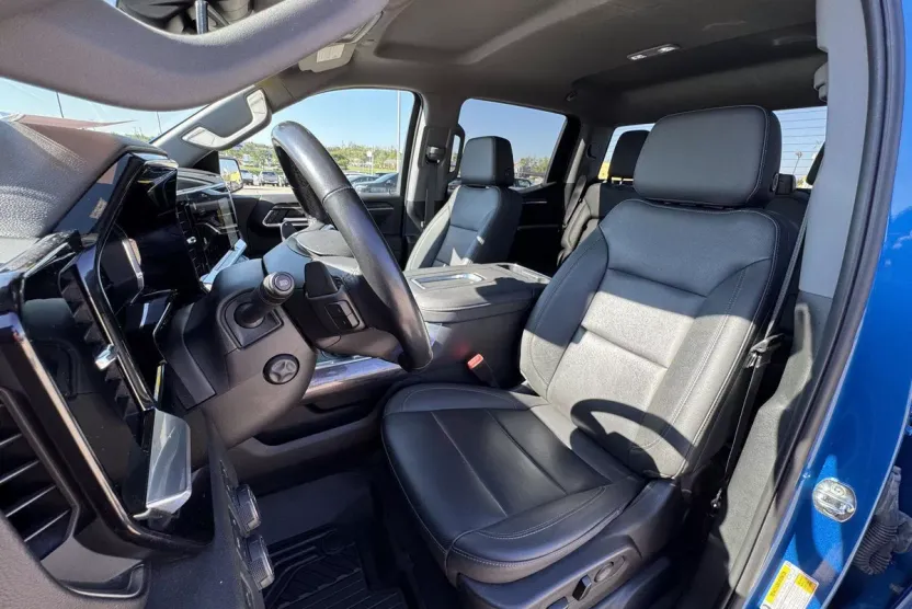 2022 Chevrolet Silverado 1500 LTZ photo 1