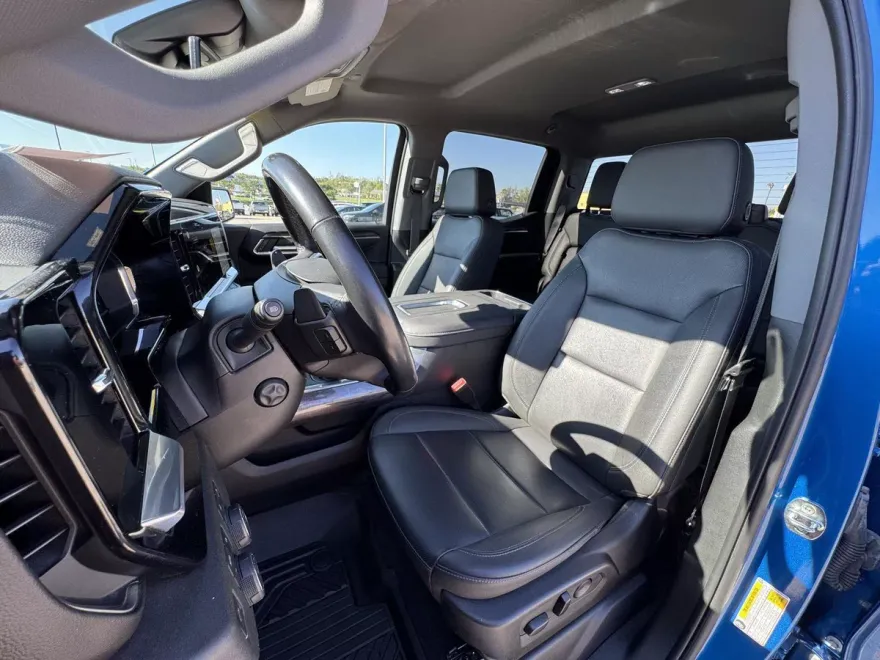 2022 Chevrolet Silverado 1500 LTZ photo 1
