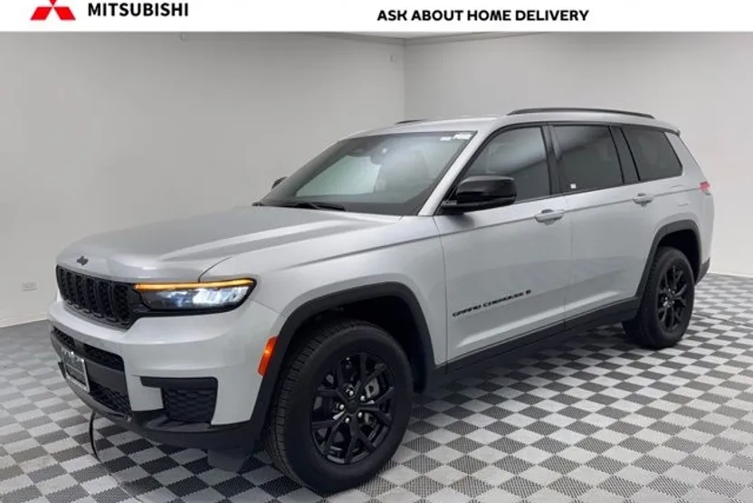 2024 Jeep Grand Cherokee Altitude photo 1