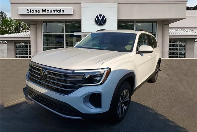 2026 Volkswagen Atlas SE photo 1