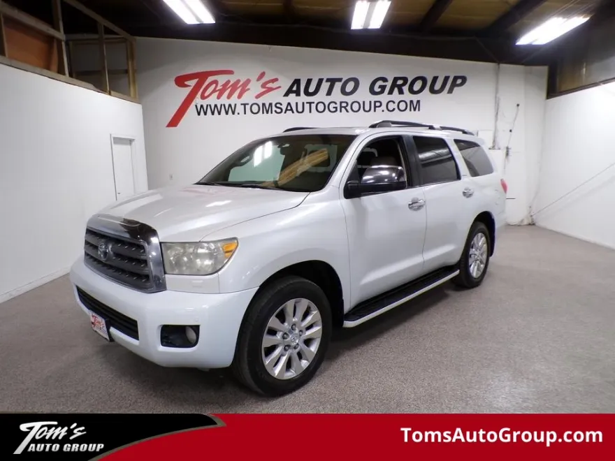 2008 Toyota Sequoia Platinum photo 1