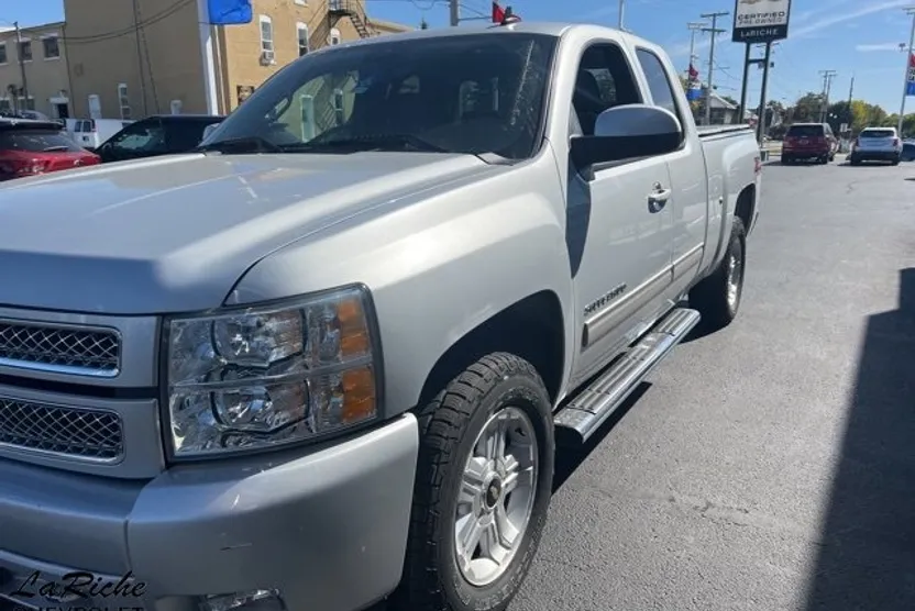 2012 Chevrolet Silverado 1500 LT photo 1