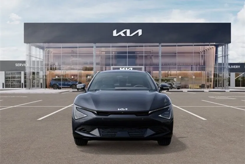 2025 Kia EV6 Light photo 1