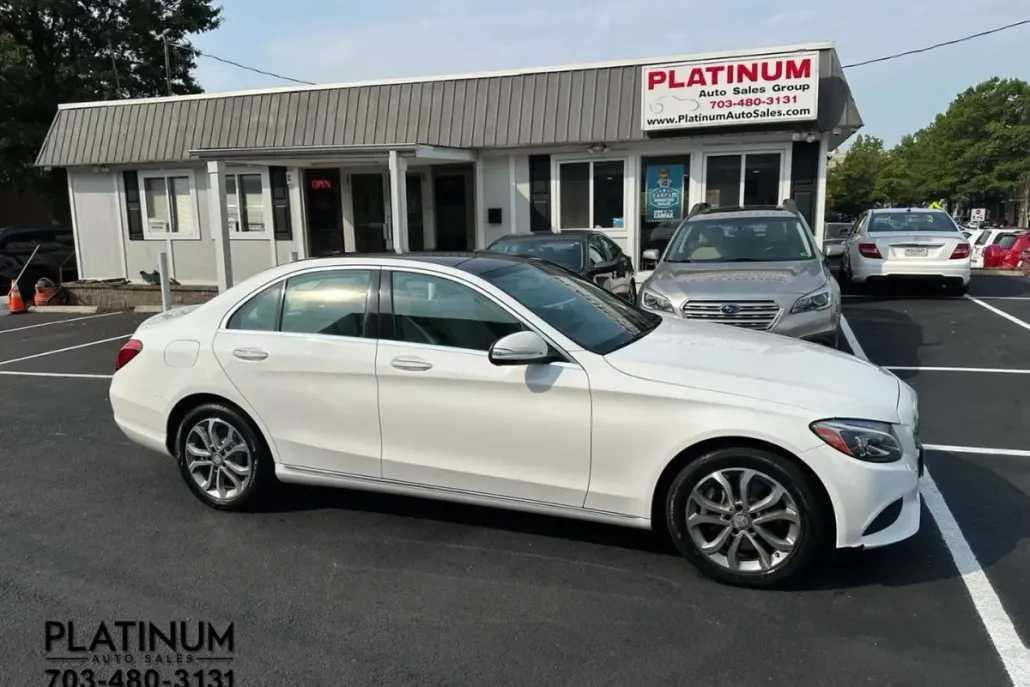 2015 Mercedes Benz C 300 4MATIC Sedan photo 1