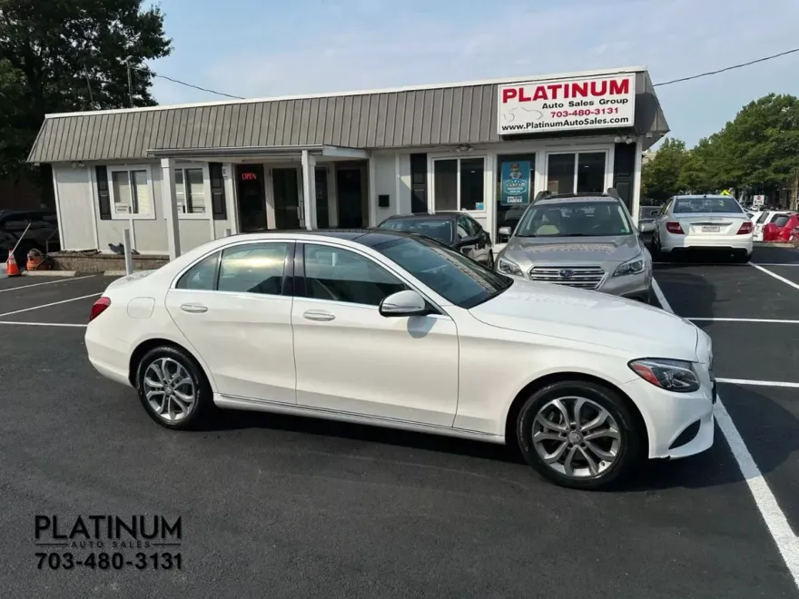 2015 Mercedes Benz C 300 4MATIC Sedan photo 1