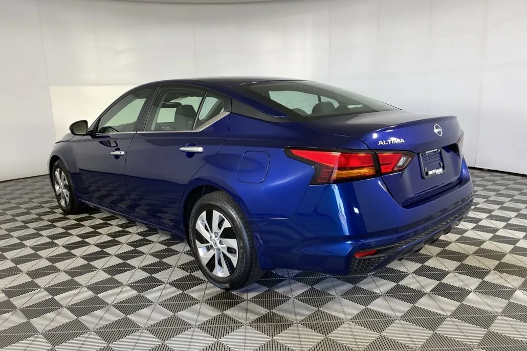 2024 Nissan Altima 2.5 S photo 1