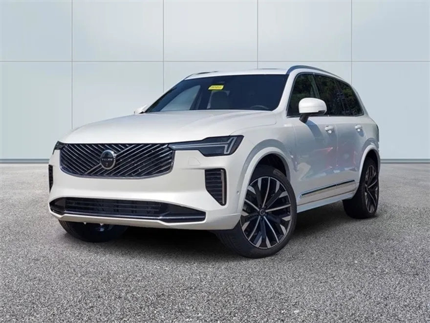 2026 Volvo XC90 Plus photo 1