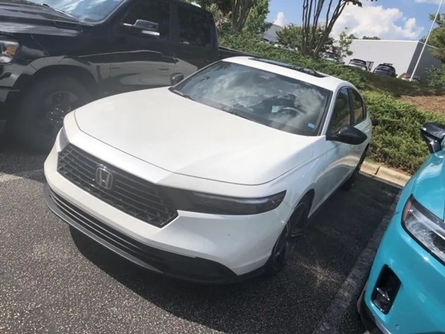 2023 Honda Accord Hybrid Sport photo 1