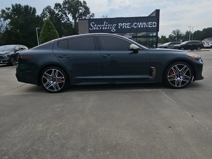 2022 Kia Stinger GT2 photo 1