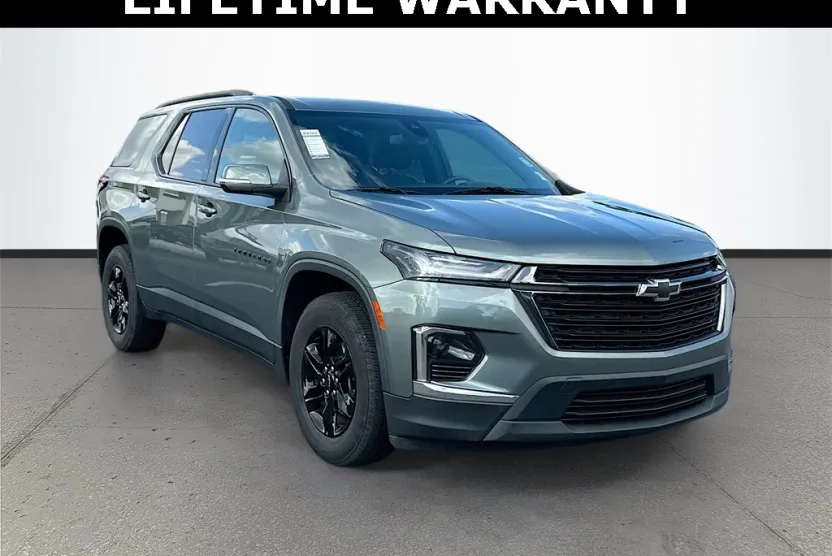 2023 Chevrolet Traverse photo 1