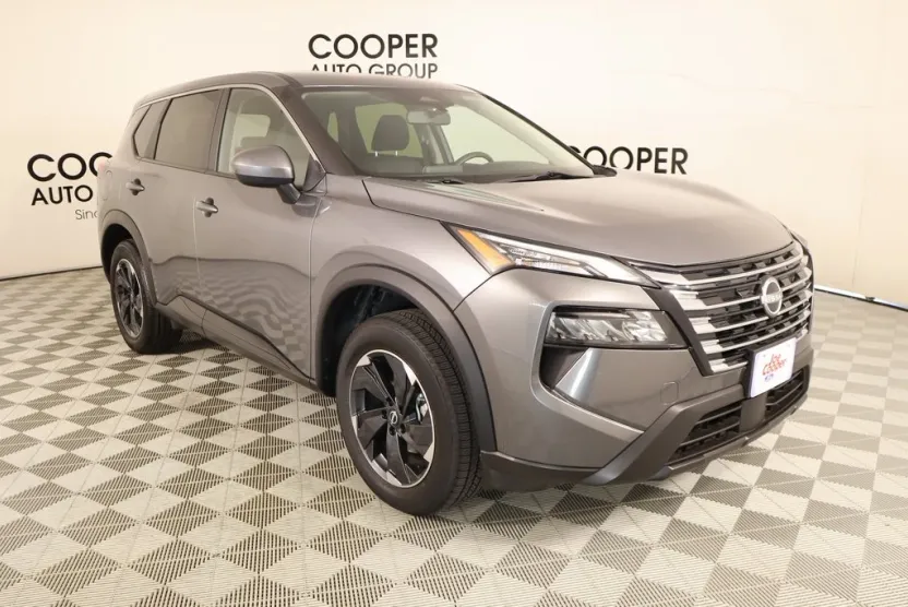 2024 Nissan Rogue SV photo 1