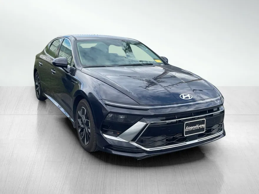 2024 Hyundai Sonata SEL photo 1