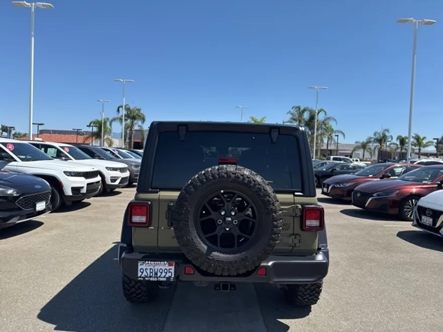 2025 Jeep Wrangler Willys photo 1