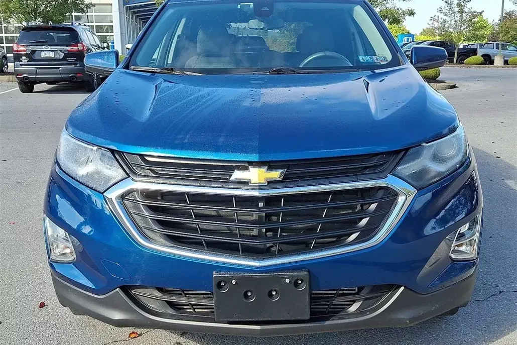 2020 Chevrolet Equinox LT photo 1