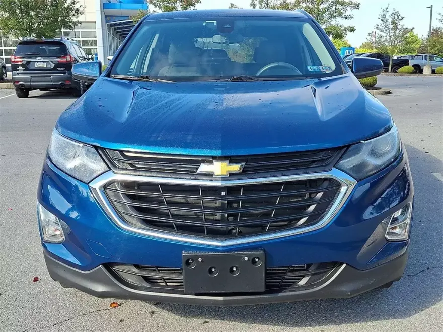 2020 Chevrolet Equinox LT photo 1