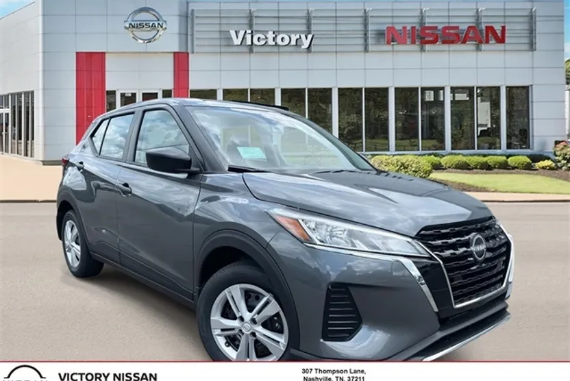 2025 Nissan Kicks Play S photo 1