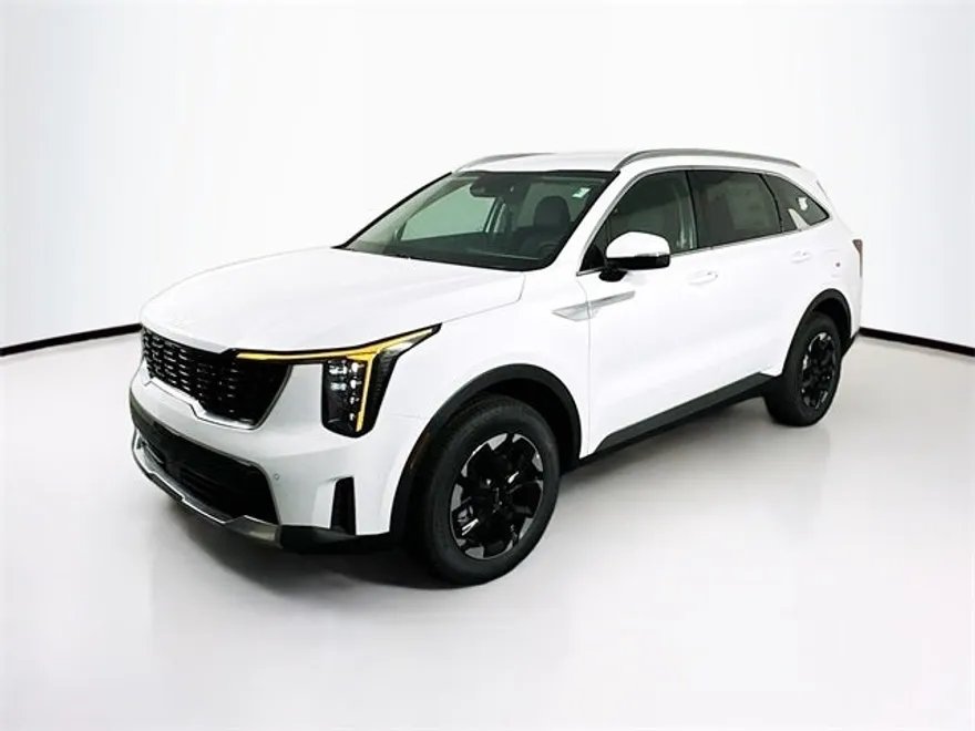 2025 Kia Sorento S photo 1