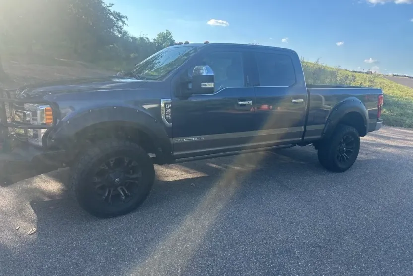 2019 Ford F-350 King Ranch photo 1