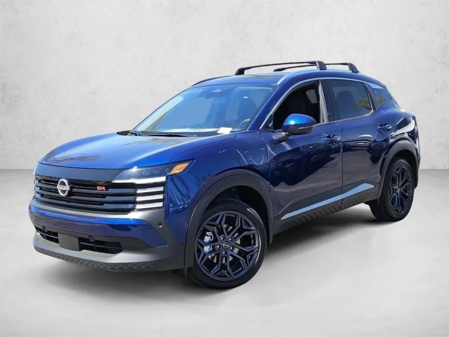 2025 Nissan Kicks SR photo 1