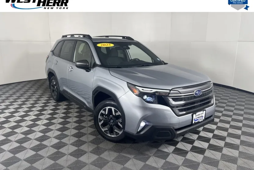 2025 Subaru Forester Premium Base photo 1