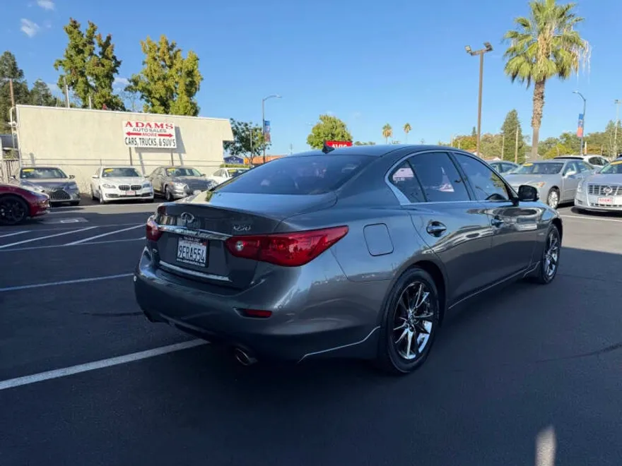 2014 Infiniti Q50 Hybrid Premium photo 1