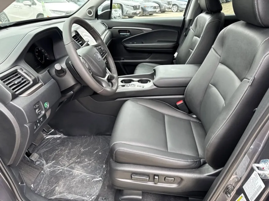 2025 Honda Ridgeline RTL photo 1