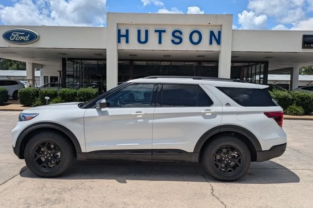 2022 Ford Explorer Timberline photo 1
