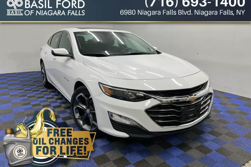 2024 Chevrolet Malibu 1LT photo 1