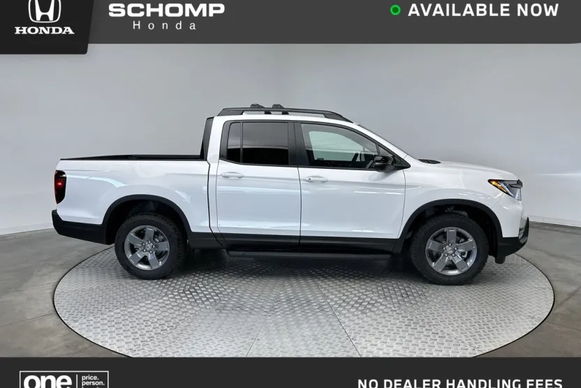 2025 Honda Ridgeline TrailSport photo 1