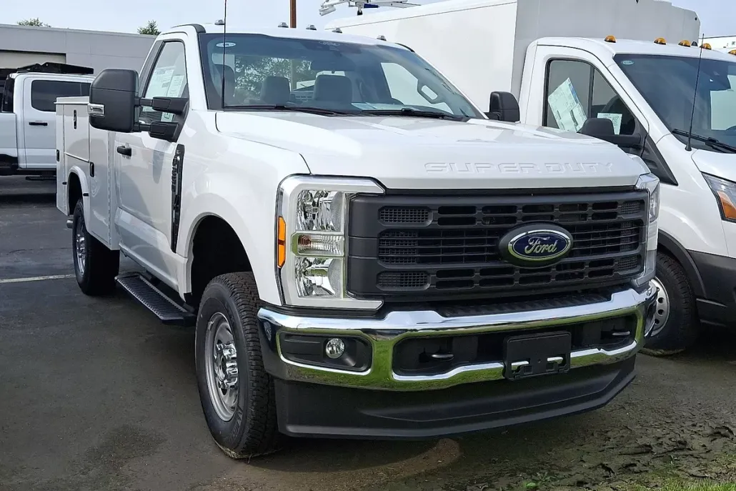 2025 Ford F-250 XL photo 1