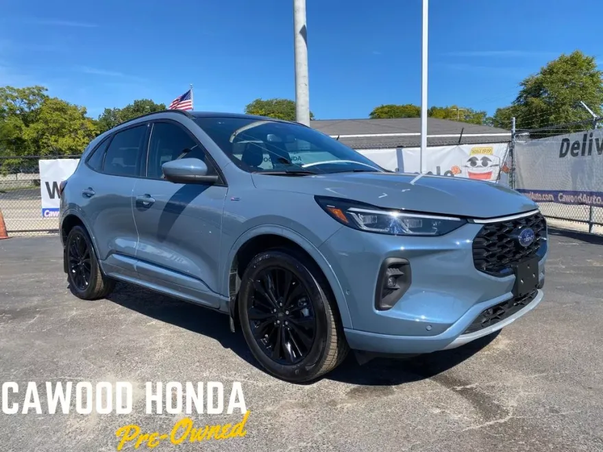 2024 Ford Escape ST-Line Elite photo 1