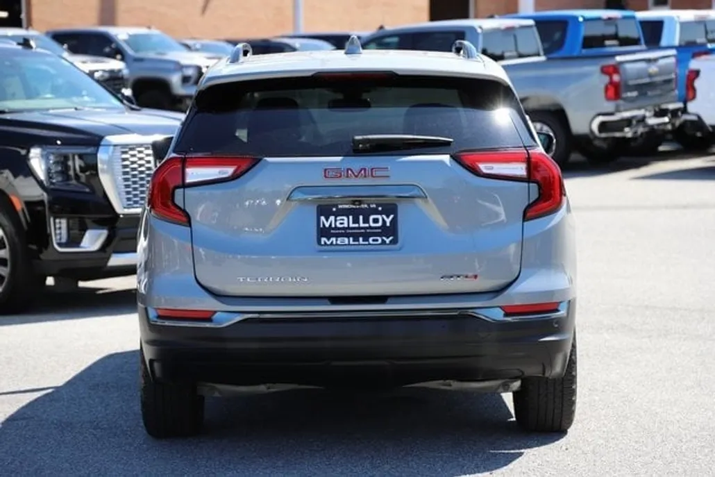 2024 Gmc Terrain AT4 photo 1