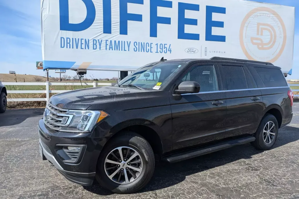 2021 Ford Expedition MAX XLT photo 1