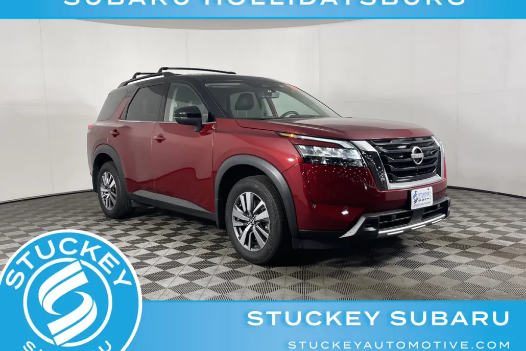 2023 Nissan Pathfinder SL photo 1