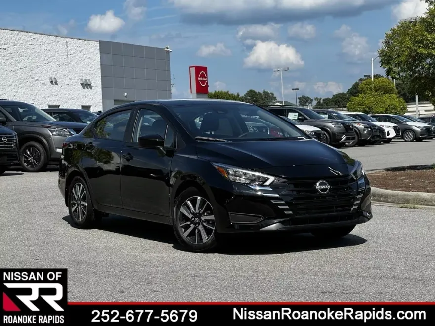 2025 Nissan Versa 1.6 SV photo 1