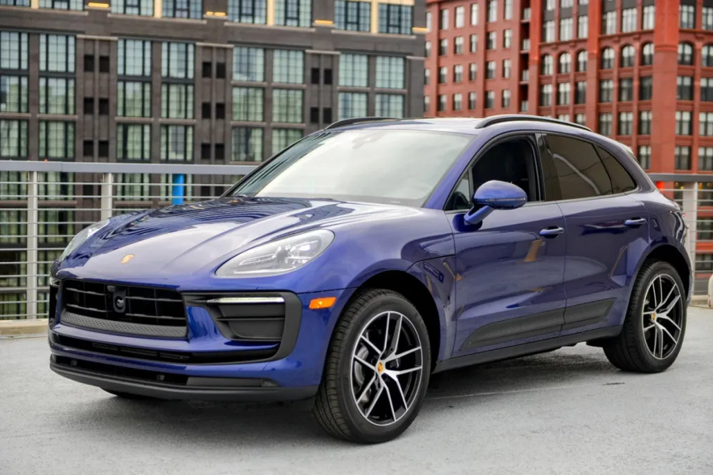 2025 Porsche Macan S photo 1