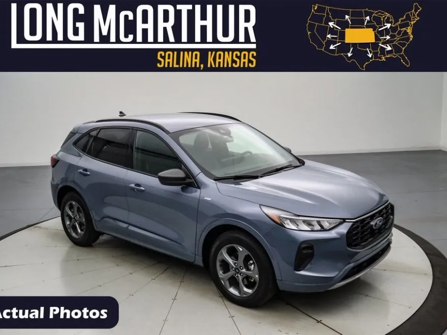 2023 Ford Escape ST-Line photo 1