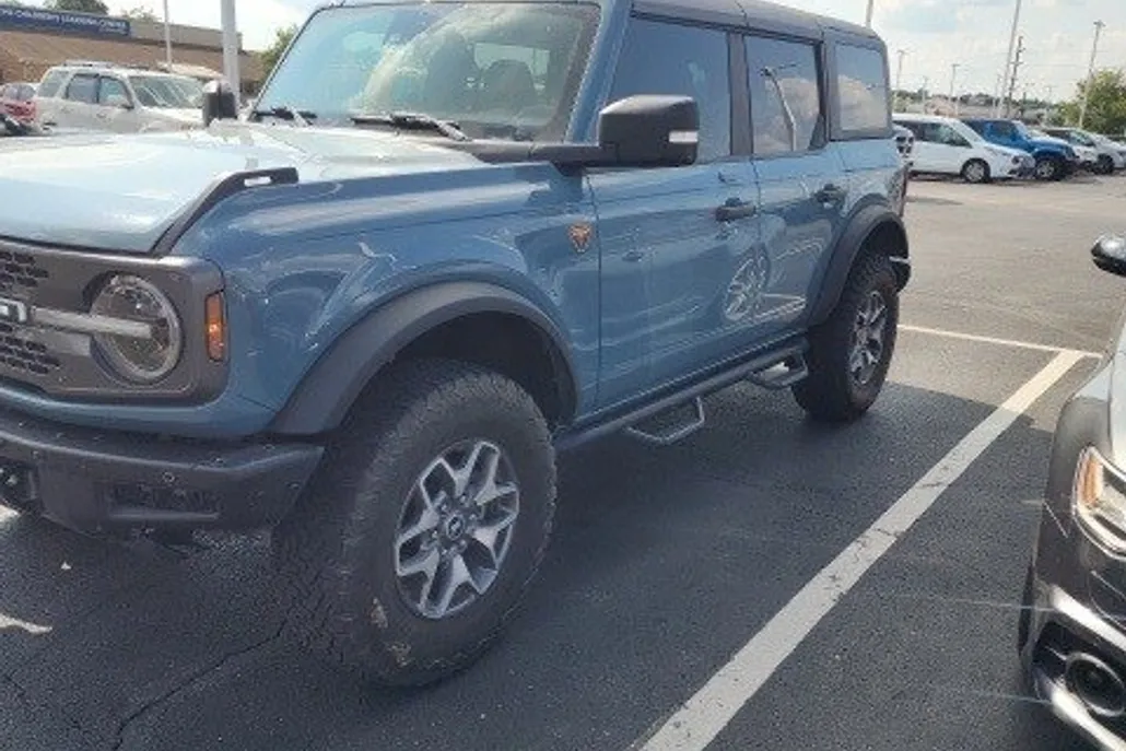 2022 Ford Bronco Base Big Bend Black Diamond Outer Banks Badlands Wildtrak Everglades photo 1
