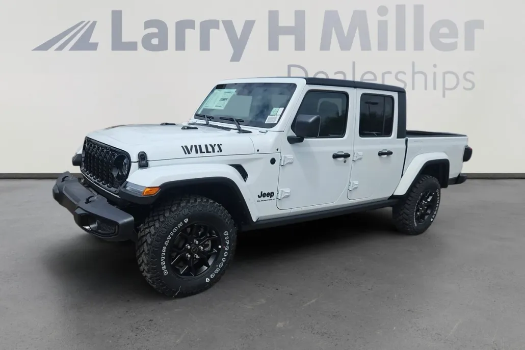 2025 Jeep Gladiator Willys photo 1