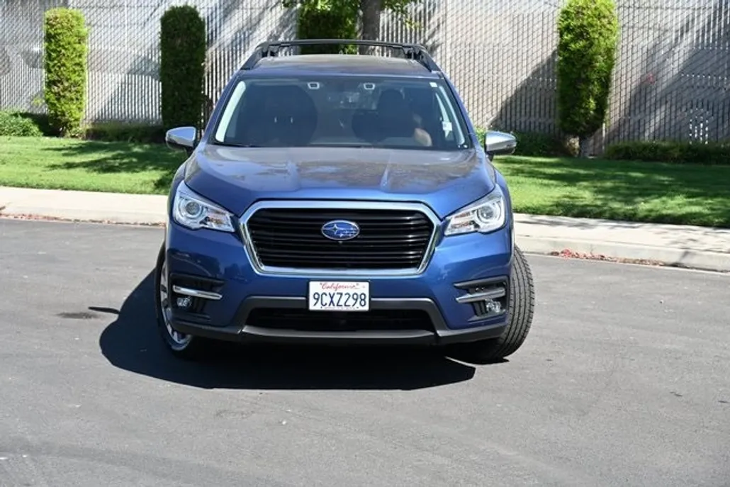 2022 Subaru Ascent Touring photo 1