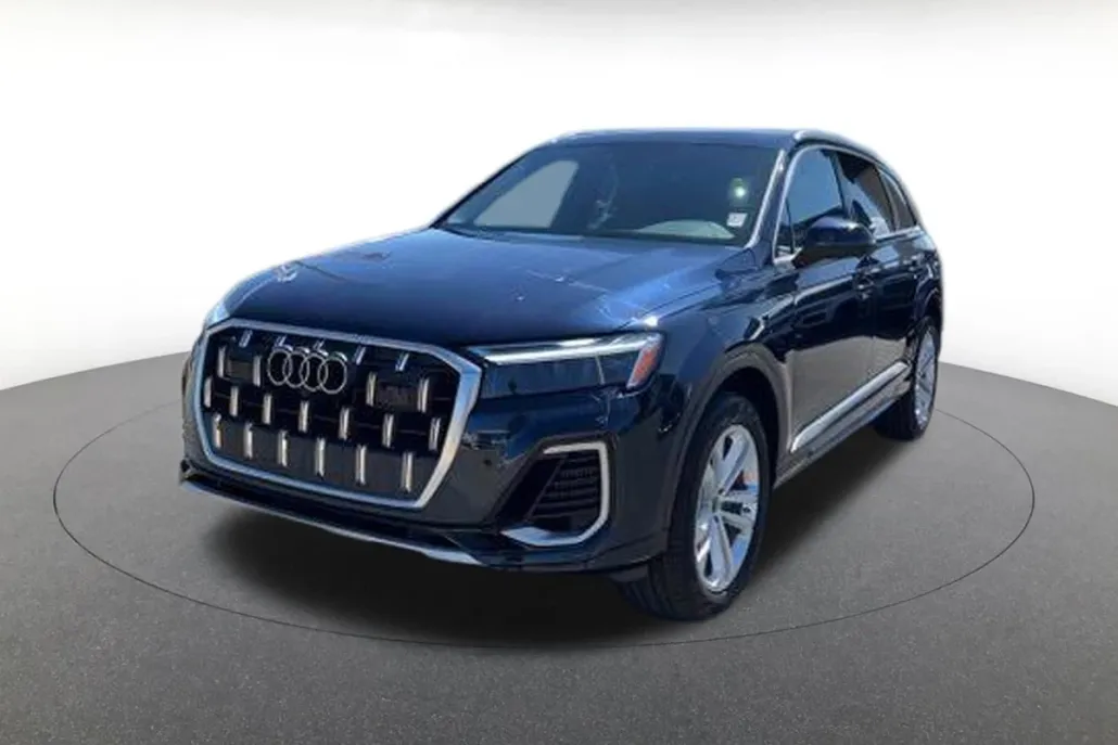2025 Audi Q7 55 Premium Plus photo 1