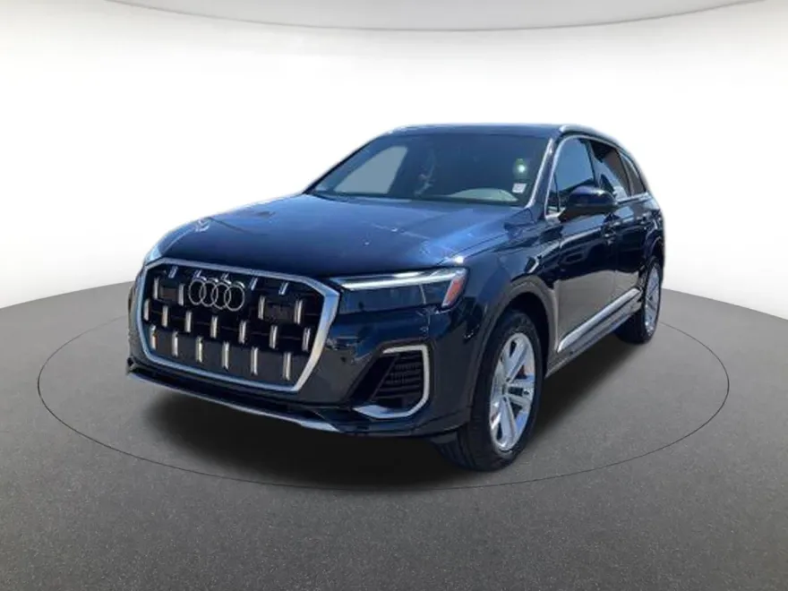 2025 Audi Q7 55 Premium Plus photo 1