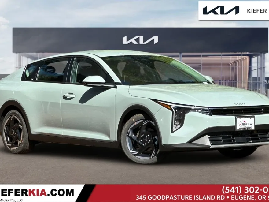 2025 Kia K4 EX photo 1