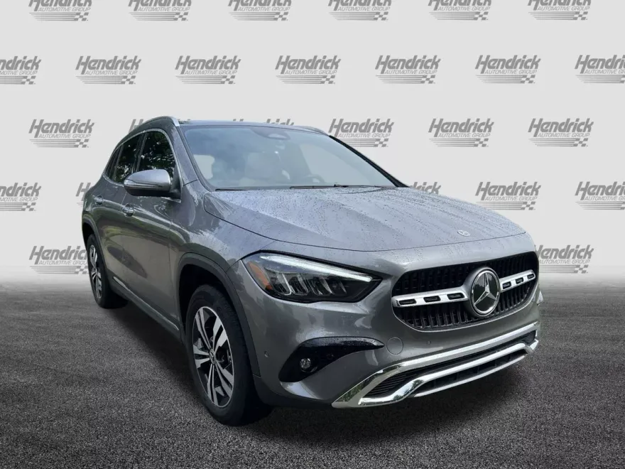 2024 Mercedes Benz GLA 4MATIC 250 photo 1