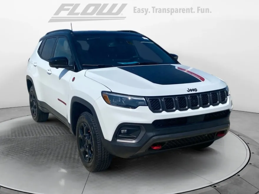 2023 Jeep Compass Trailhawk photo 1