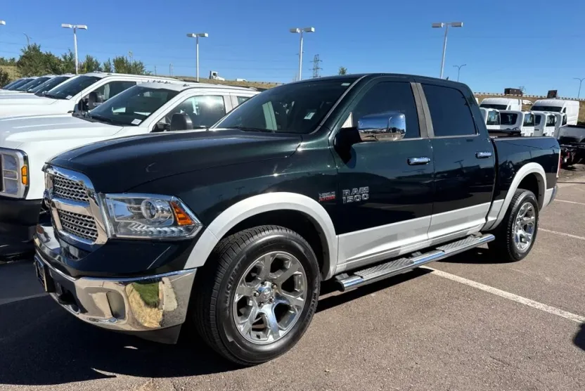 2015 Ram 1500 Laramie photo 1