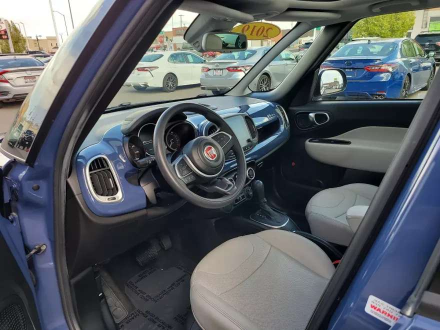 2019 Fiat 500L Lounge photo 1