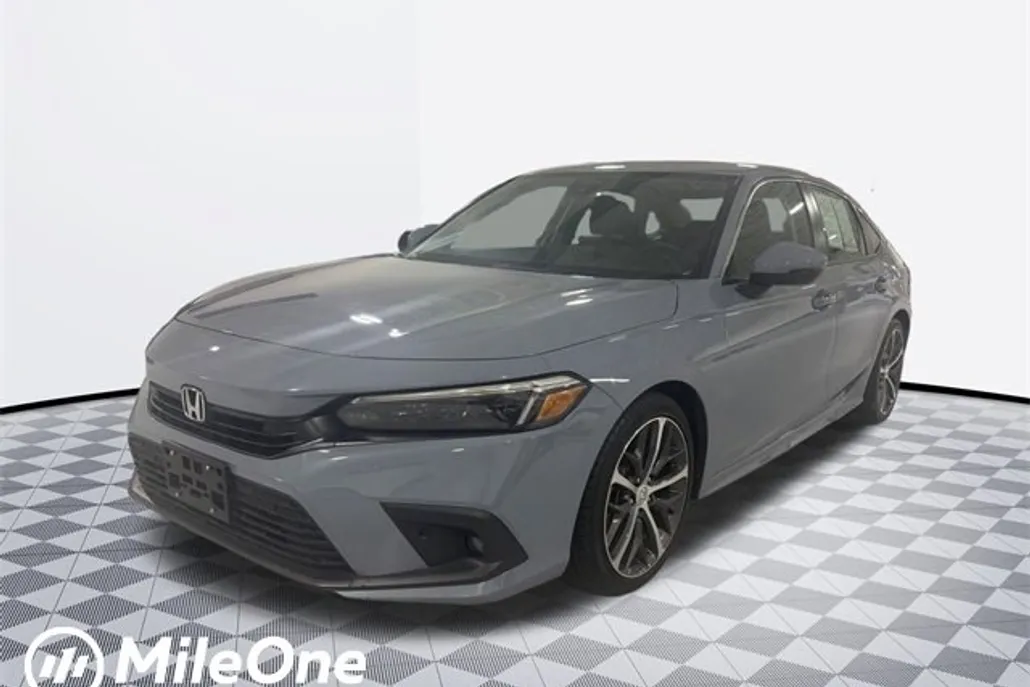 2023 Honda Civic Touring photo 1