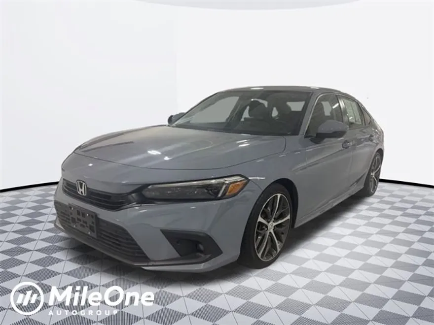 2023 Honda Civic Touring photo 1