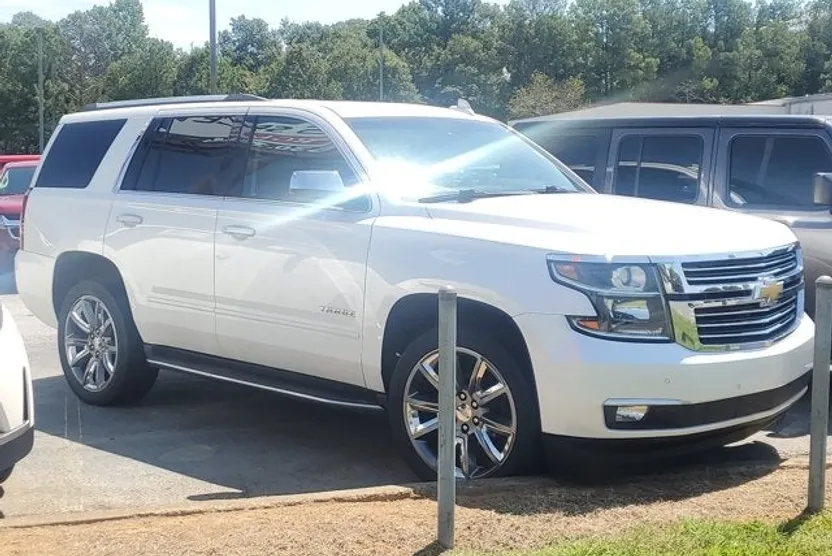 2017 Chevrolet Tahoe Premier photo 1